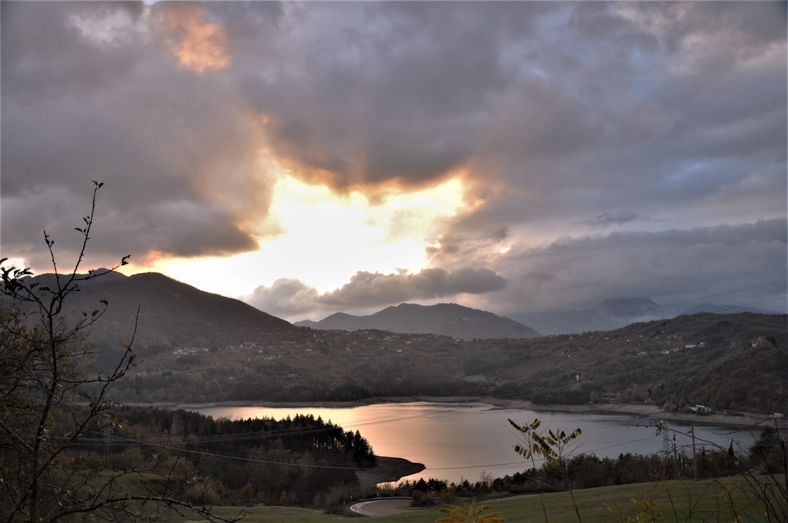 LUNGO LE ACQUE DAL LAGO DI BADI A SUVIANA  SABATO 11 GENNAIO